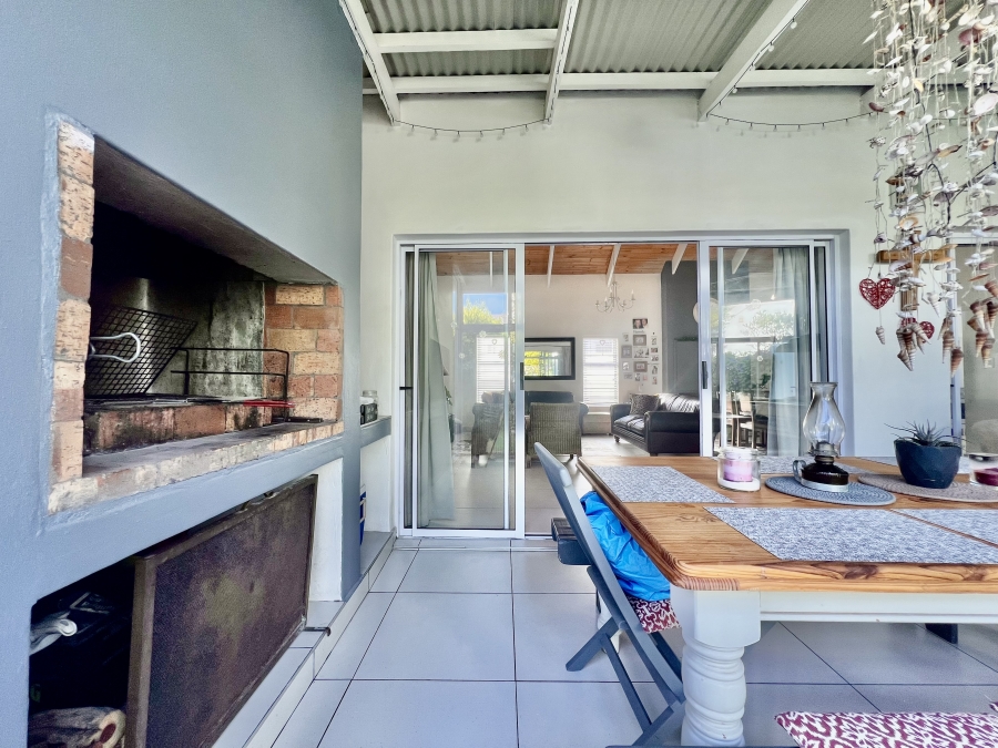 4 Bedroom Property for Sale in The Cove Western Cape